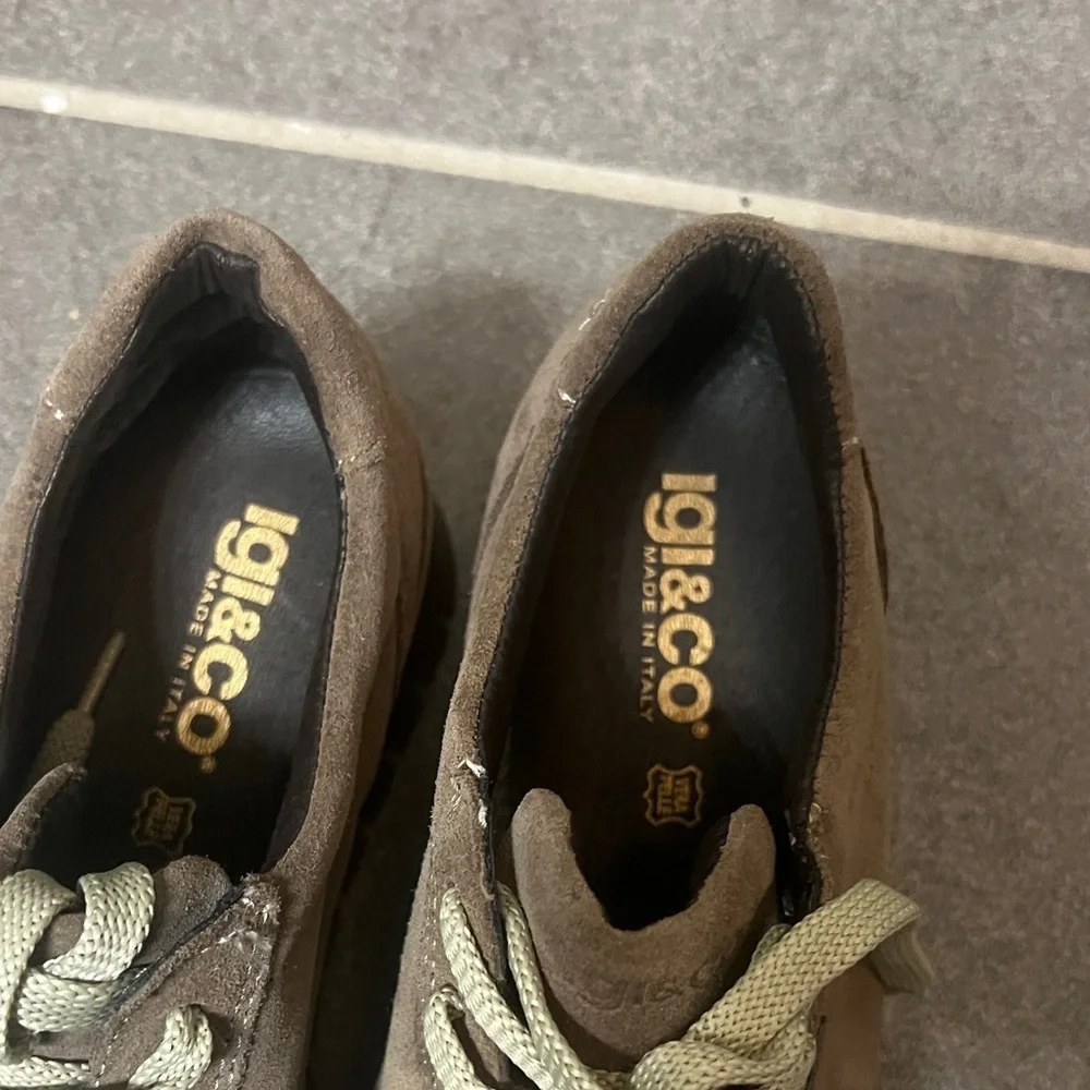Igi&co suede sneakers women’s size 7.5 EU 38 brown beige